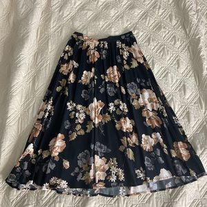 Floral print maxi skirt